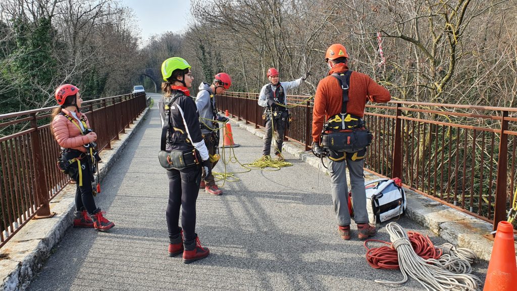 Initiation sur cordes pour le GROUPE CAN